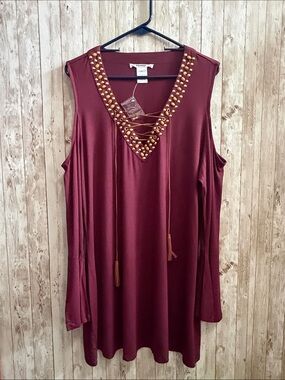 Masseys Burgundy Cold-Shoulder Lace-Up Studded Tunic Top